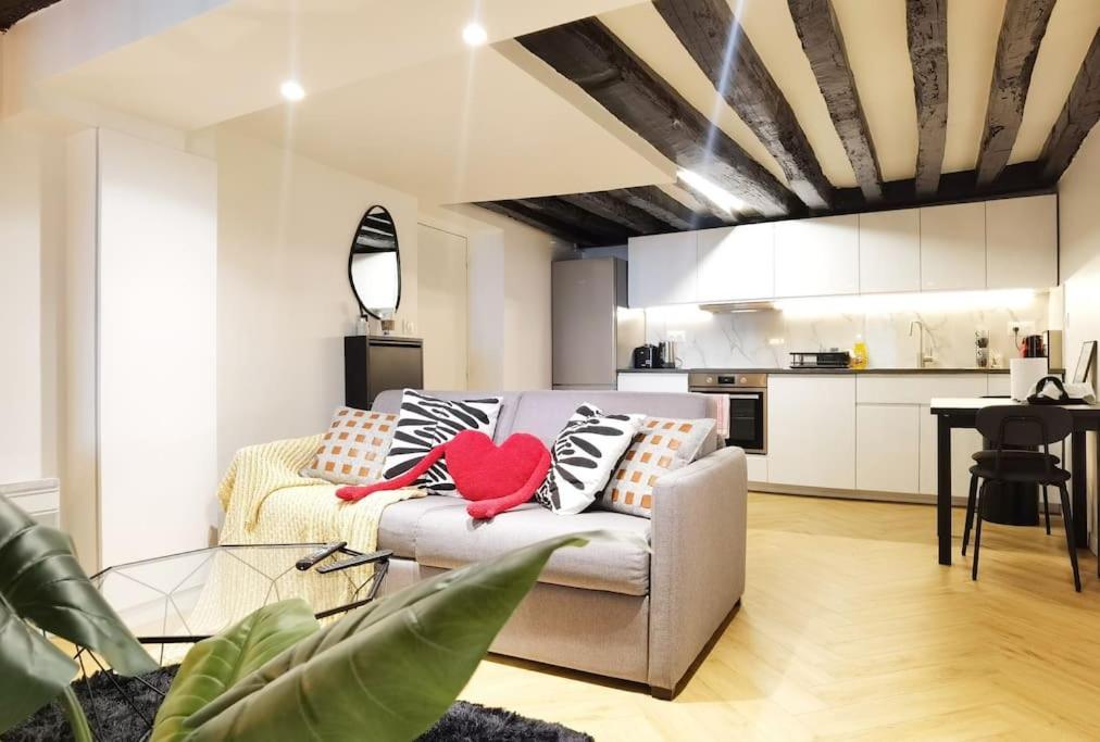 60m2 New Designed 2 Bdrs Heart Of 75002 N2-108 * Parigi